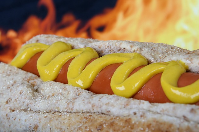 How to Make Hot Dogs in a Crockpot
